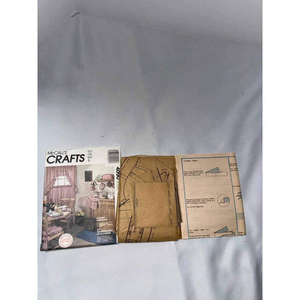 McCalls Crafts 4090 Kitchen Essentials Sewing Pattern Curtains Apron Uncut Vtg